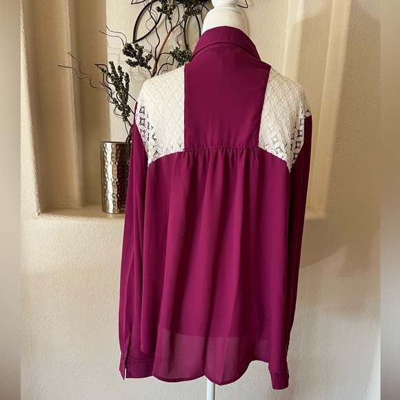 Roper Womens Wine Button Down Long Sleeve Blouse with White Lace Insets XL EUC - Picture 3 of 8